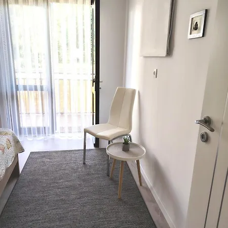 Valens פורץ