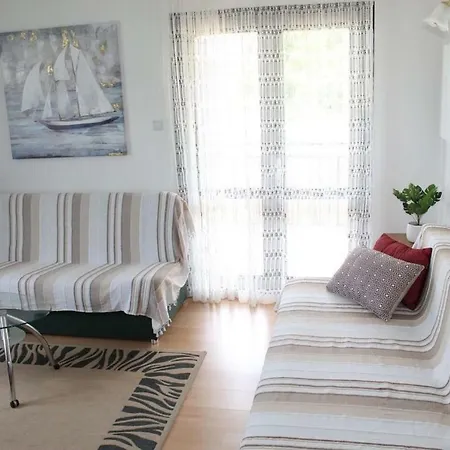 Valens Apartman *
